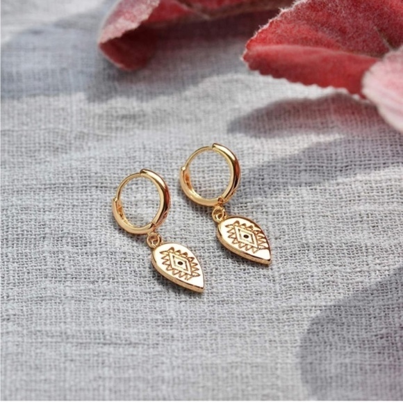 GOLD 14k Gold Plated Engraved Huggie Hoop Earrings - Picture 1 of 3